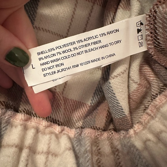 Ashley by 26 International Cropped Flannel Jacket size large - Picture 4 of 4